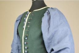 新诺丁汉展览展示中世纪东米德兰兹的稀有服装 展期至明年2月20日