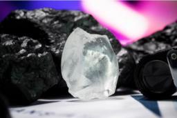 迪拜118.58克拉钻石售价超过500万美元 相当于每克拉44,004美元