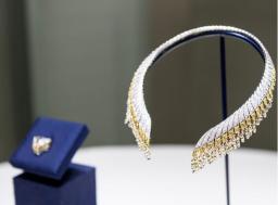 戴比尔斯以特别的曼哈顿晚会庆祝其奢华的高级珠宝系列