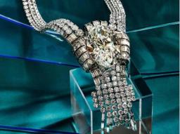 蒂芙尼珠宝“帝国钻石”项链亮相迪拜 主要由一颗80克拉椭圆形钻石组成