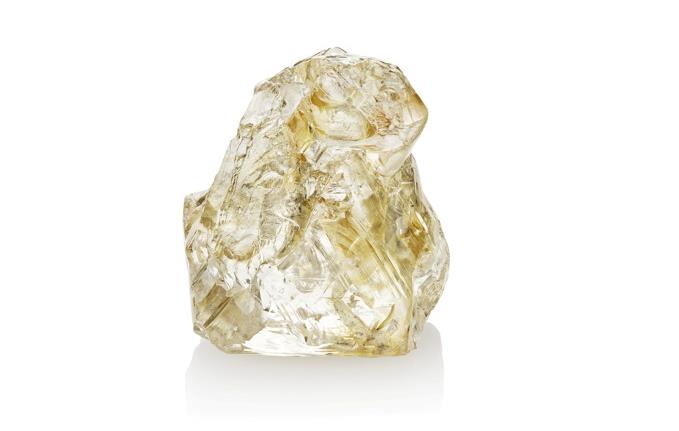 Alrosa回收91.86克拉黄褐色钻石 
